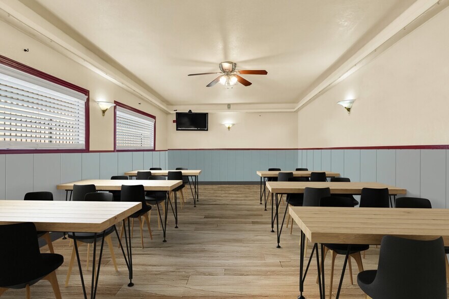 More Photos Of 7223 55th St, Sacramento Restaurant For Sale