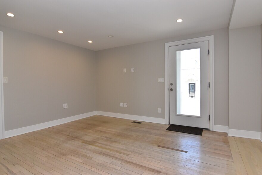 More Photos Of 18355 Coastal Hwy, Lewes Office For Lease