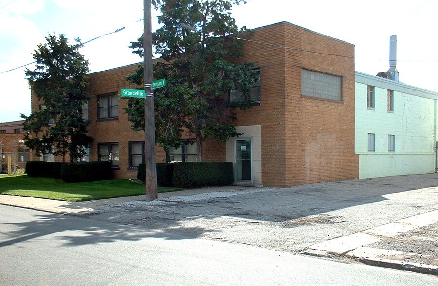 Primary Photo Of 19255 W Davison St, Detroit Warehouse For Lease