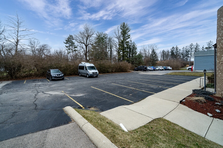 More Photos Of 7345 Far Hills Ave, Dayton Medical For Lease