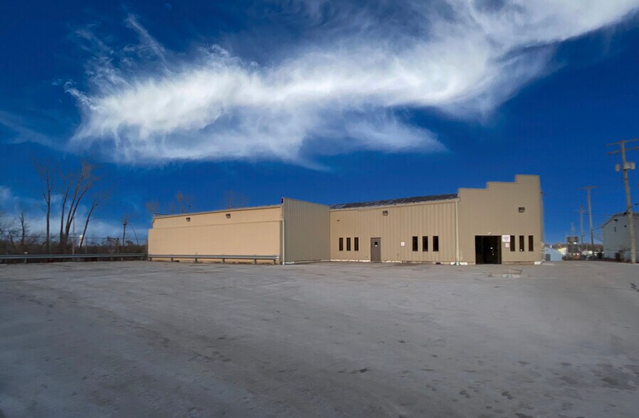 More Photos Of 2704 Jedderds Ave, Fort Wayne Warehouse For Sale