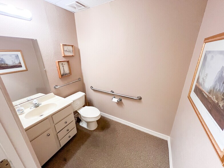 More Photos Of 4200 N Midland Dr, Midland Office For Sale