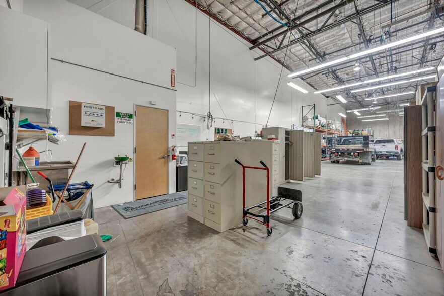 More Photos Of 9716 S Virginia St, Reno Showroom For Sale