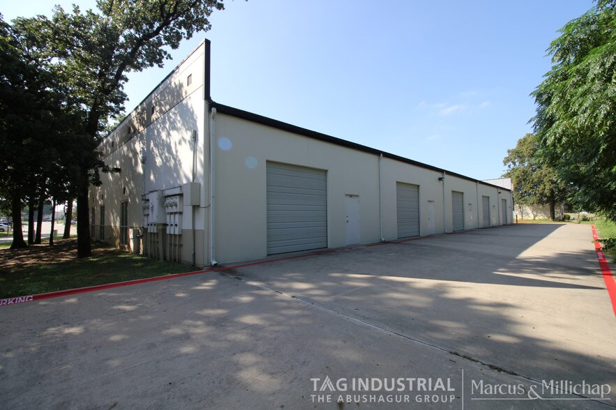 More Photos Of 801 Station Dr, Arlington Flex For Lease