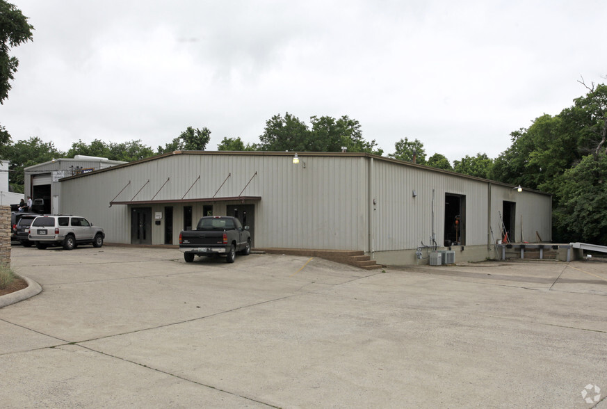 Primary Photo Of 145 Old Shackle Island Rd, Hendersonville Warehouse For Lease