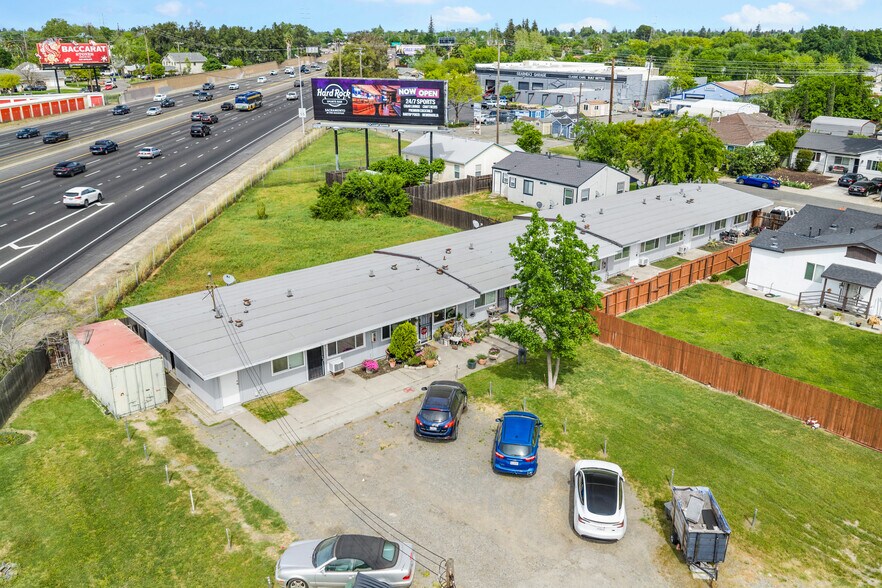 More Photos Of 2605 Albatross Way, Sacramento Apartments For Sale