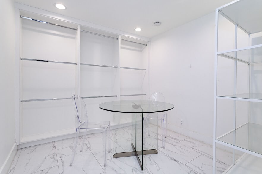 More Photos Of 6017 Melrose Ave, Los Angeles Storefront Retail Residential For Sale