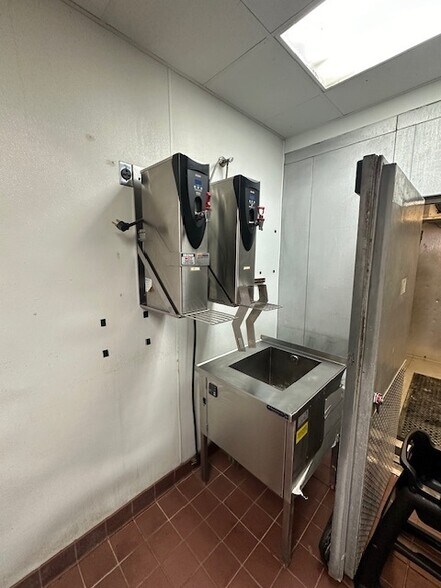 More Photos Of 6105 Ringgold Rd, Chattanooga Fast Food For Sale