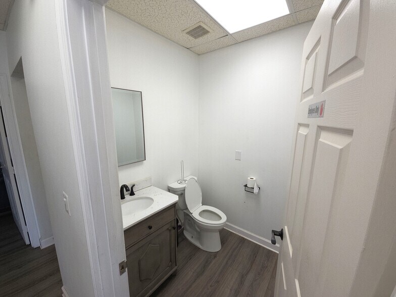 More Photos Of 771 Madison Rd, Culpeper Auto Dealership For Sale