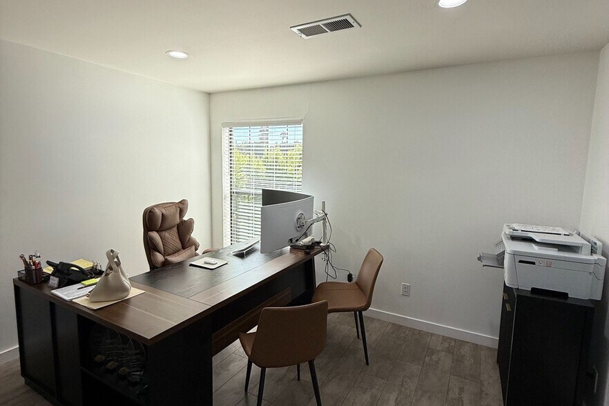 More Photos Of 207 W Alameda Ave, Burbank Office For Sale