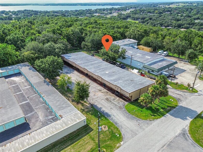 More Photos Of 905 Jan Mar Ct, Clermont Light Distribution For Lease