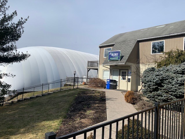 More Photos Of US Route 422 Business, Reading Sports And Entertainment For Sale
