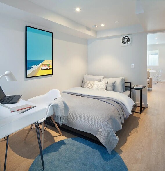 More Photos Of 1446-1448 Yale St, Santa Monica Apartments For Sale