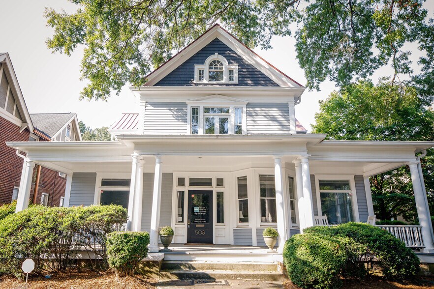 More Photos Of 508 East Blvd, Charlotte Office For Lease