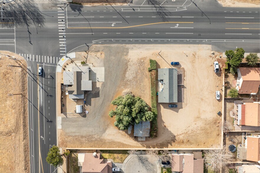 More Photos Of 2507 W Avenue L, Lancaster Apartments For Sale