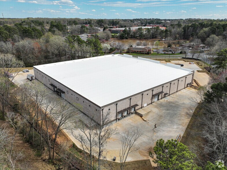 More Photos Of 411 Lakeshore Pky, Rock Hill Warehouse For Sale