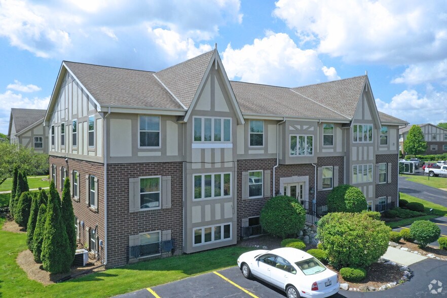 More Photos Of 11518 N Port Washington Rd, Mequon Office For Lease