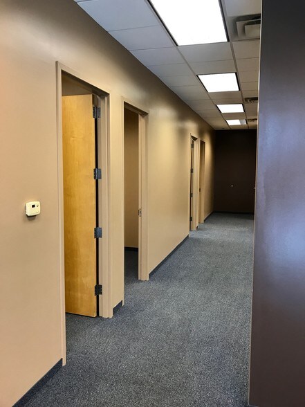 More Photos Of 1959 S Val Vista Dr, Mesa Office For Lease
