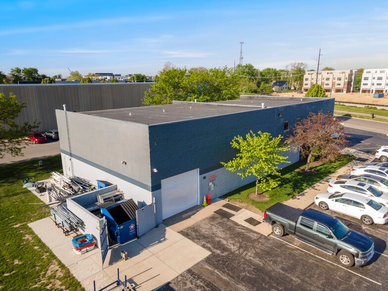 More Photos Of 11837 Technology Dr, Fishers Warehouse For Lease