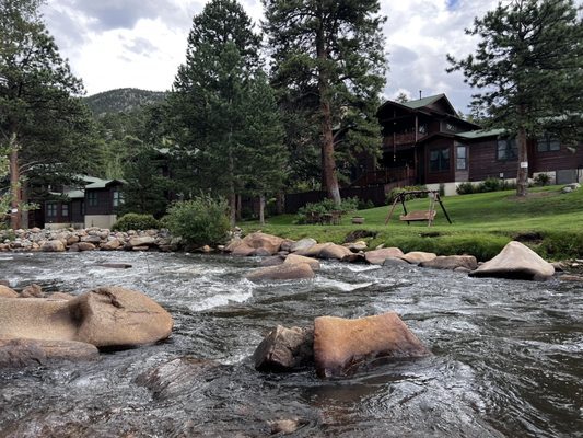 More Photos Of 710 Moraine Ave, Estes Park Hotel For Sale