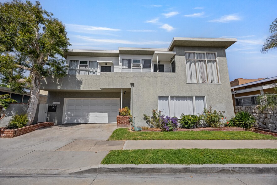 More Photos Of 1521 Marine Ave, Seal Beach Apartments For Sale