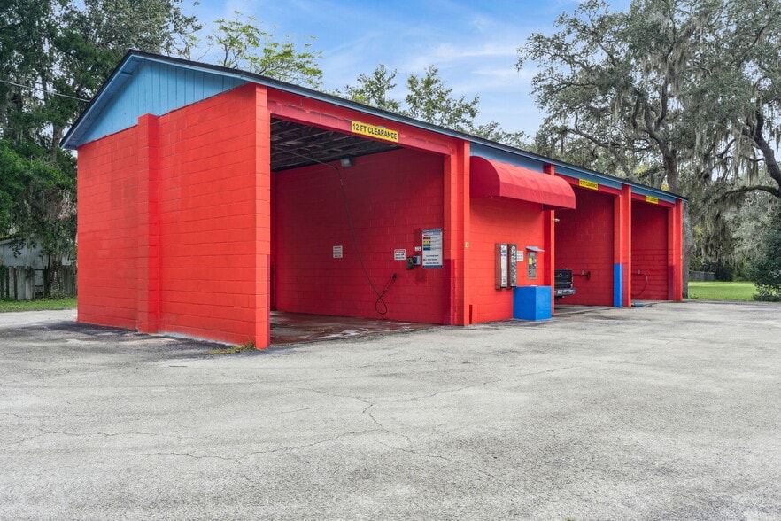 More Photos Of 21944 FL-40, Astor Carwash For Sale