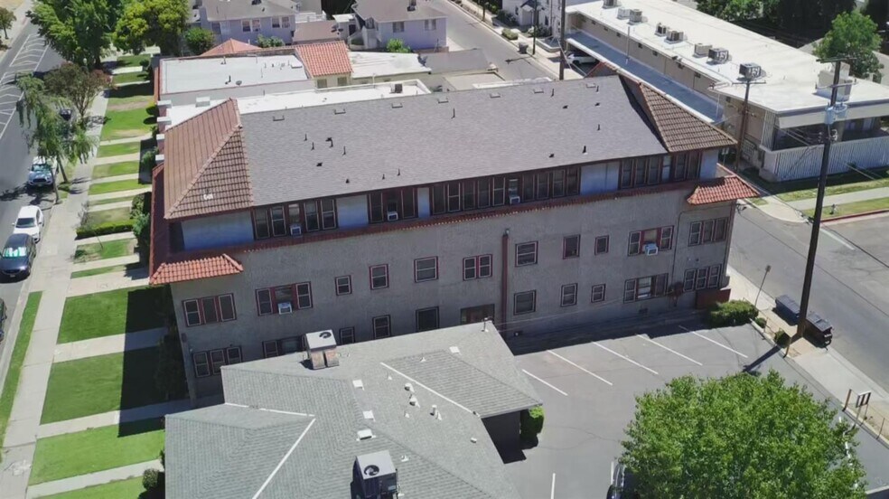 More Photos Of 1561 N Van Ness Ave, Fresno Apartments For Sale