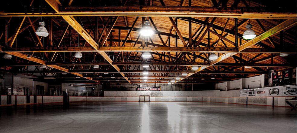 Primary Photo Of 1401-1405 5th Ave N, Fargo Warehouse For Sale