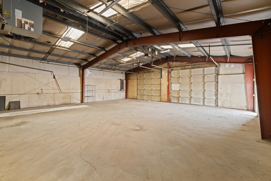 More Photos Of 947 Quayle ave, Salt Lake City Industrial For Lease