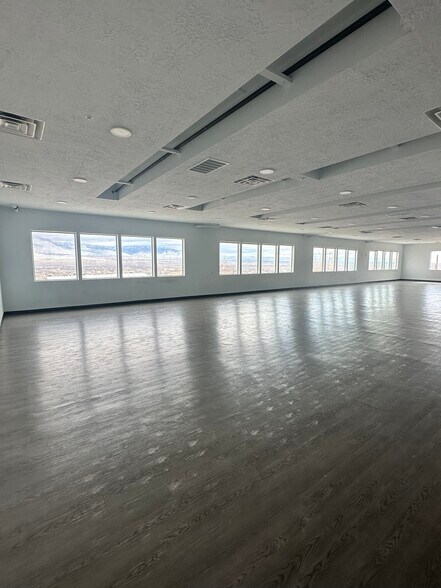 More Photos Of 4311 Sara Rd SE, Albuquerque Research And Development For Sale