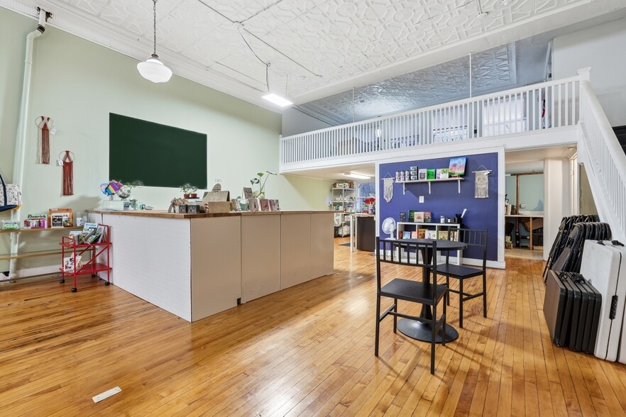 More Photos Of 284 High St, Holyoke Storefront Retail Residential For Sale