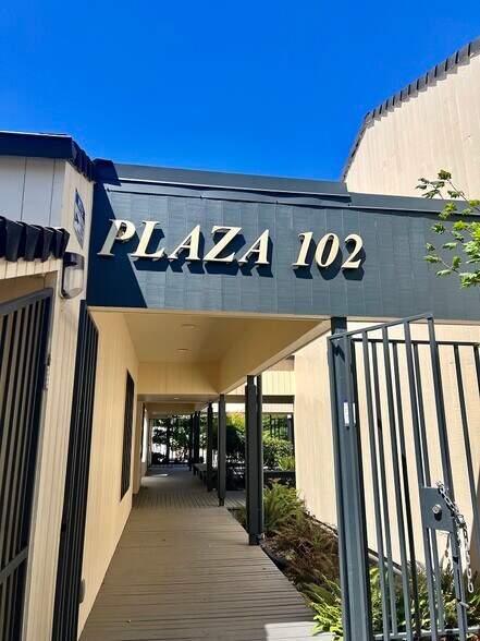 More Photos Of 940-948 NE 102nd Ave, Portland Medical For Sale
