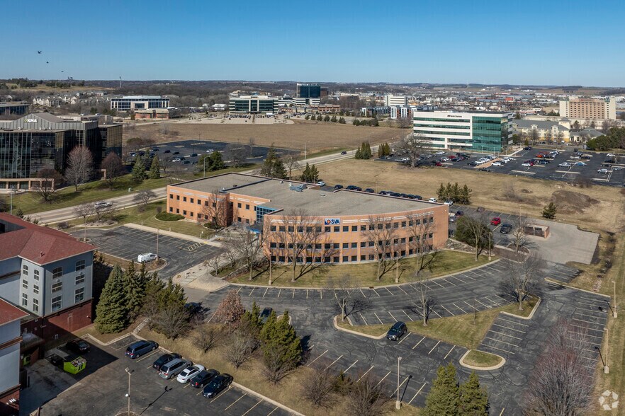 More Photos Of 1221 John Q Hammons Dr, Madison Office For Lease