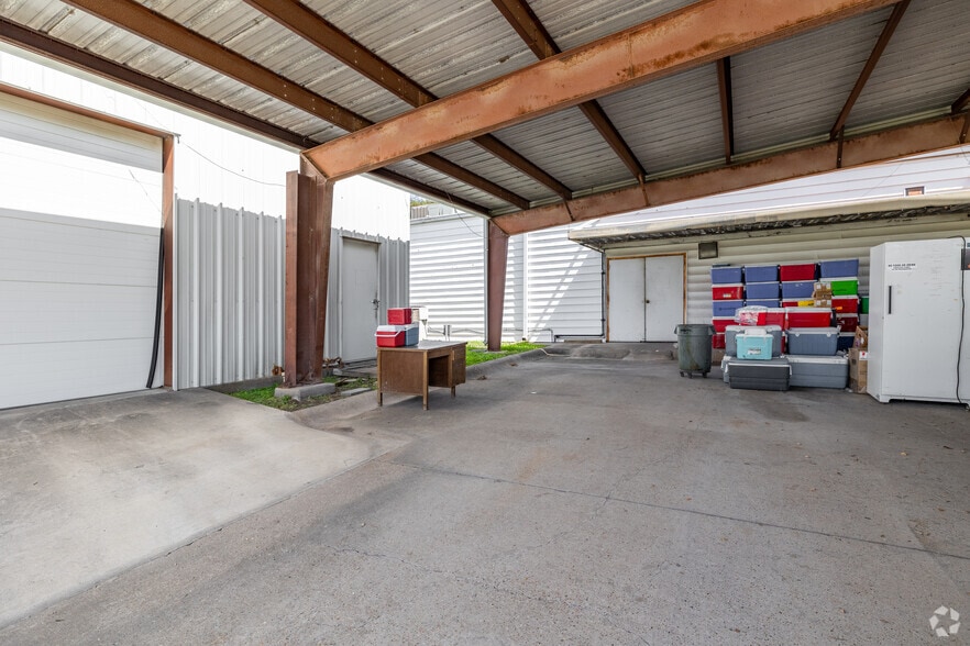 More Photos Of 1733 N Padre Island Dr, Corpus Christi Research And Development For Lease