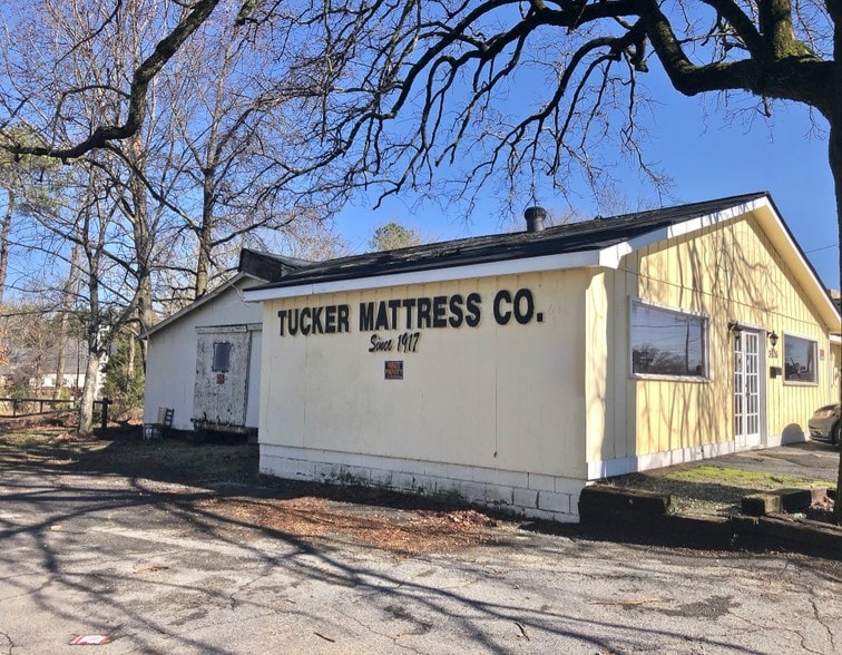 More Photos Of 3926 Lawrenceville Hwy, Tucker Freestanding For Sale