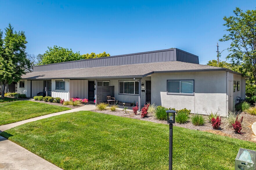 Primary Photo Of 6546 Auburn Blvd, Citrus Heights Apartments For Sale