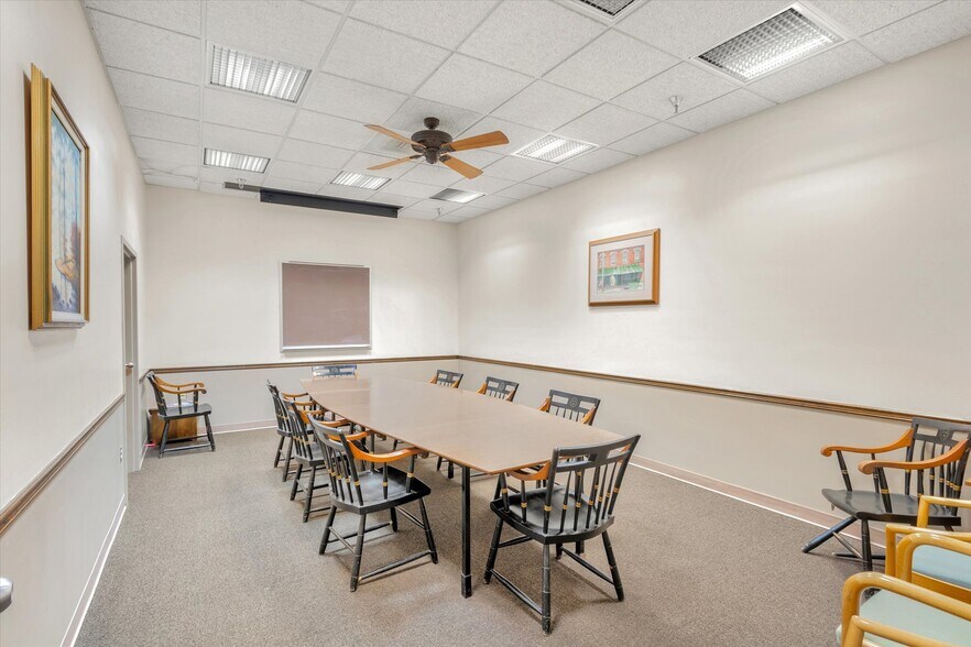 More Photos Of 1825 St Johns Ave, Palatka Office For Sale