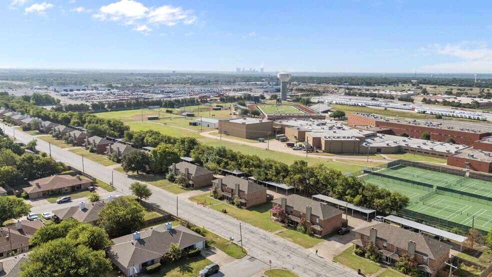 More Photos Of 5841 Shadydell Dr, Fort Worth Apartments For Sale