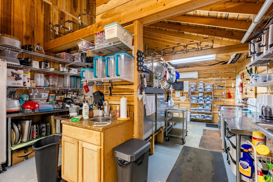 More Photos Of 6863 E Highway 80, Russell Springs Lodge Meeting Hall For Sale