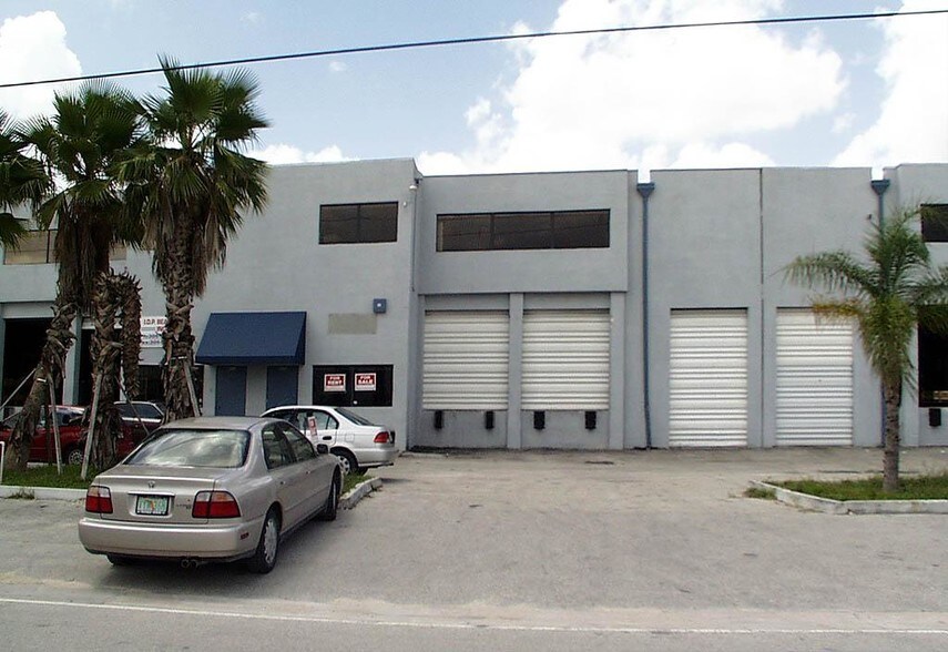 More Photos Of 8000 NW 68th St, Miami Warehouse For Sale