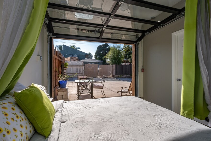 More Photos Of 4741 Point Loma Ave, San Diego Storefront Retail Residential For Sale