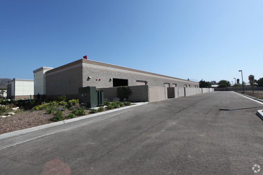 More Photos Of 110 Calavo St, Santa Paula Warehouse For Lease