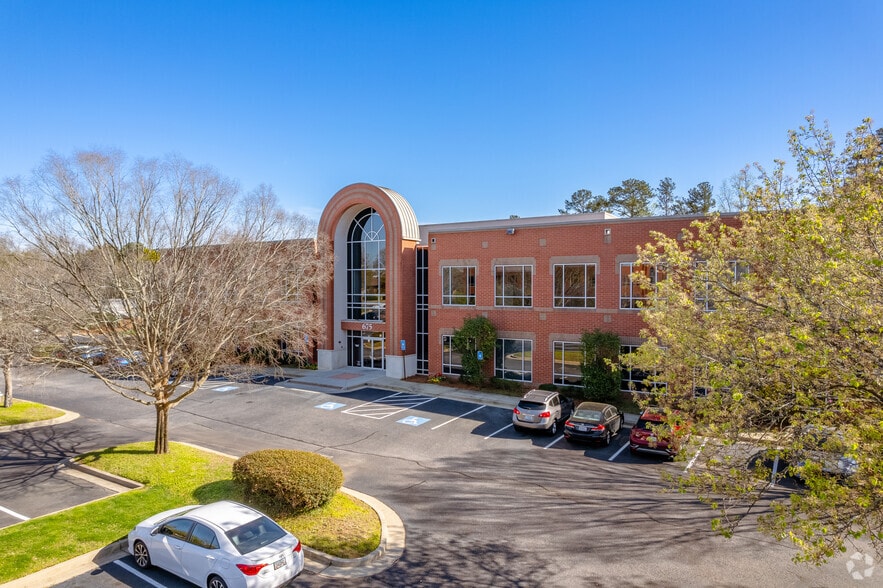 Primary Photo Of 675 Mansell Rd, Roswell Coworking Space