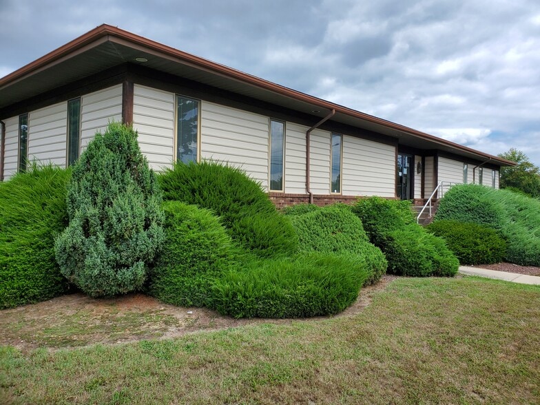 More Photos Of 753-755 Walker Rd, Dover Office For Sale