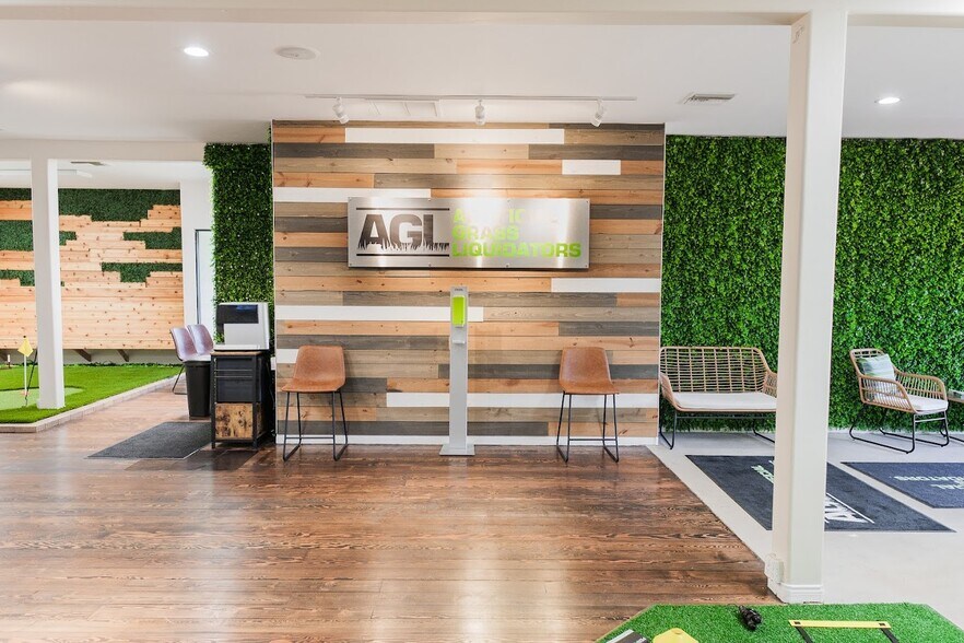 More Photos Of 607 N Vulcan Ave, Encinitas Storefront For Lease