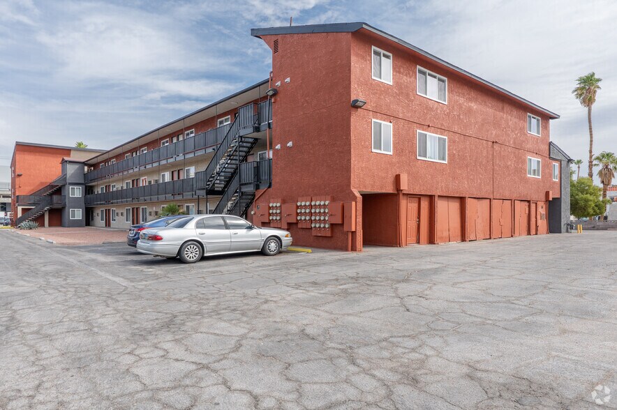 Primary Photo Of 557 Sierra Vista Dr, Las Vegas Apartments For Sale