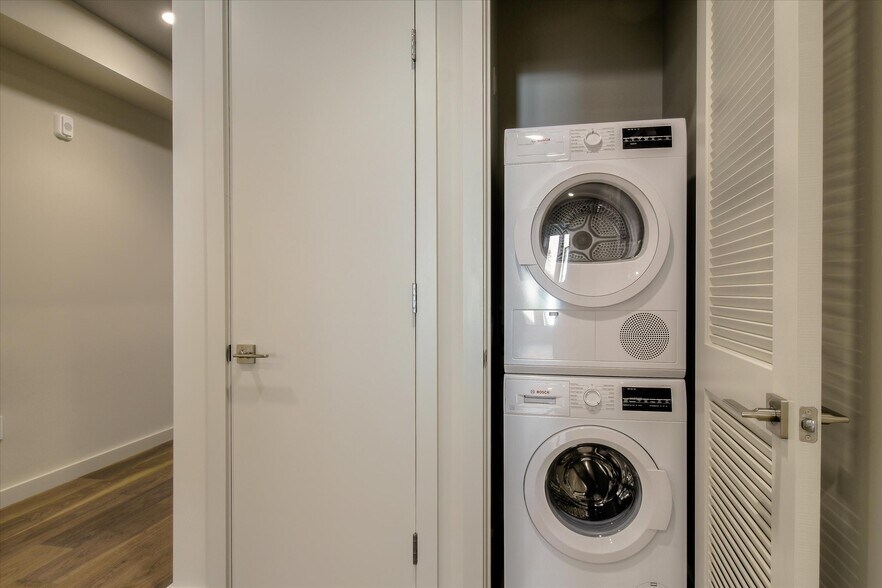More Photos Of 824 Hyde St, San Francisco Apartments For Sale