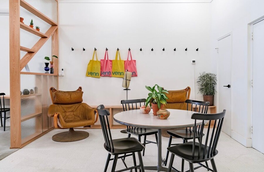 More Photos Of 786 Knickerbocker Ave, Brooklyn Storefront Retail Residential For Lease