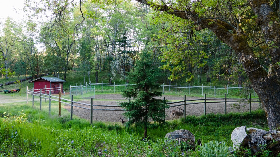 More Photos Of 459 Galice Rd, Merlin Religious Facility For Sale