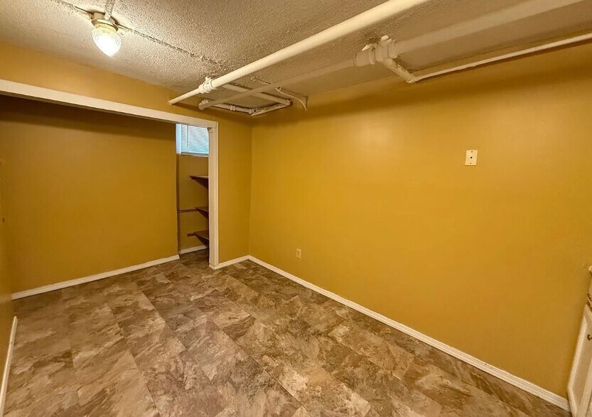 More Photos Of 823 18th St, Des Moines Apartments For Sale